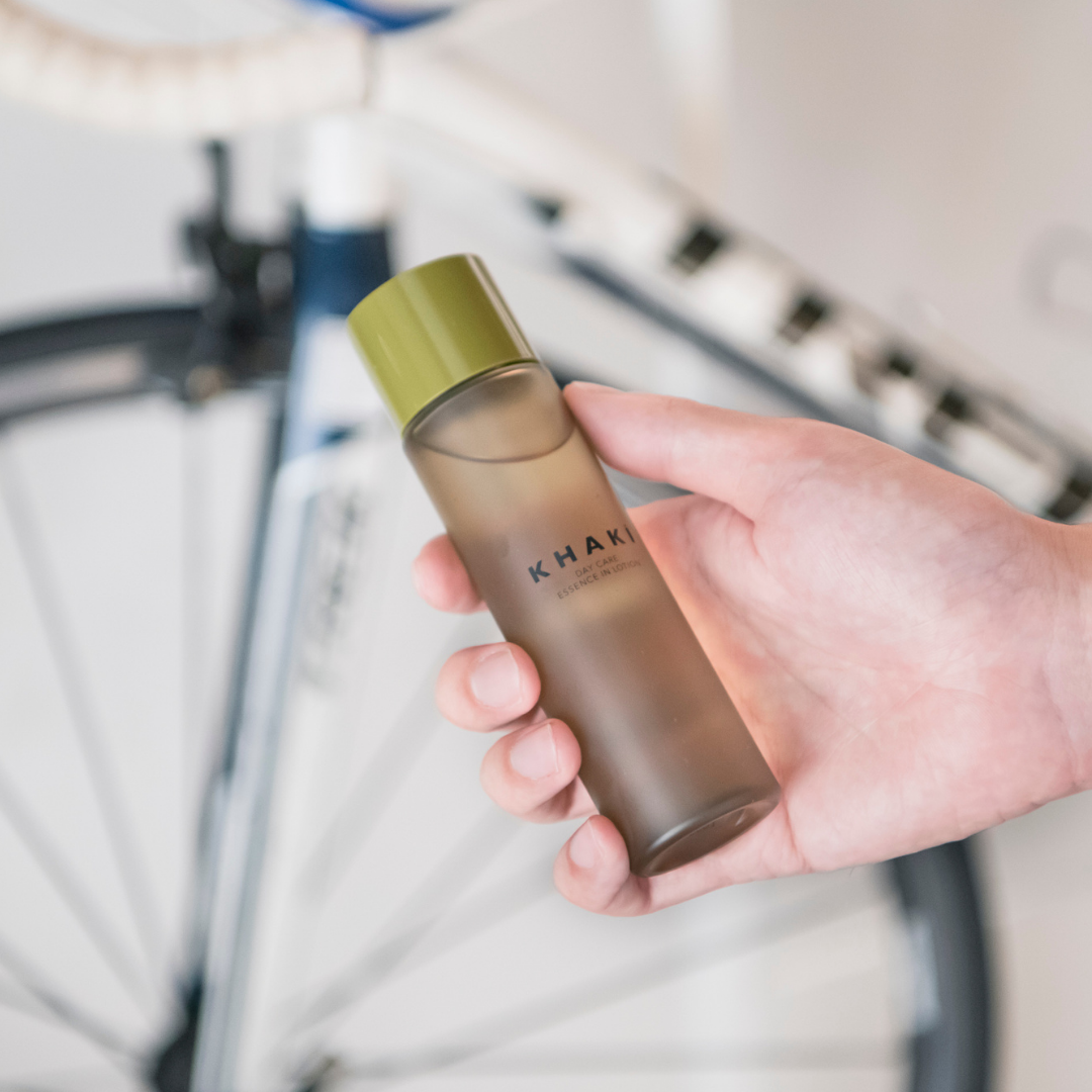 KHAKI デイケアエッセンスインローション<薬用オールインワンローション>